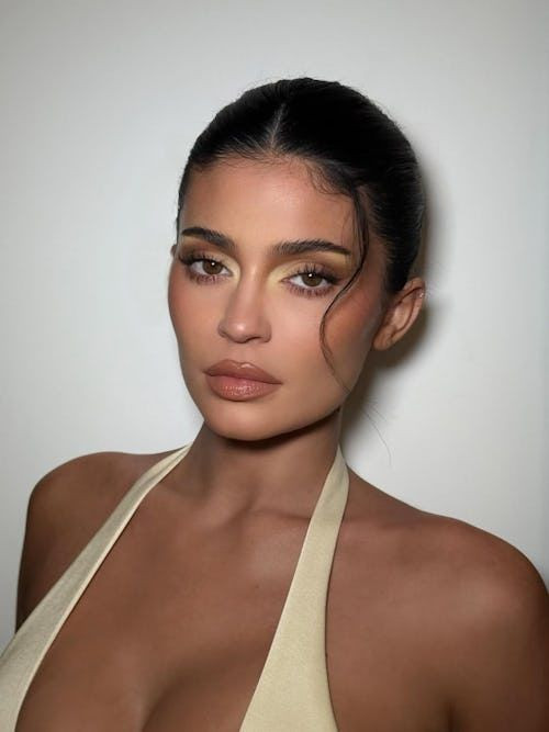 kylie-jenners-butter-glam-is-deliciously-warm-creamy.jpg