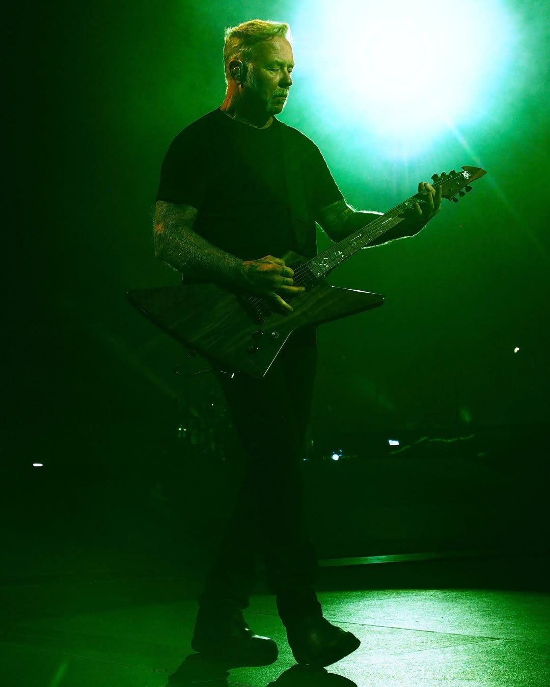 wake-up-athens-you-get-to-see-metallica-today.jpg