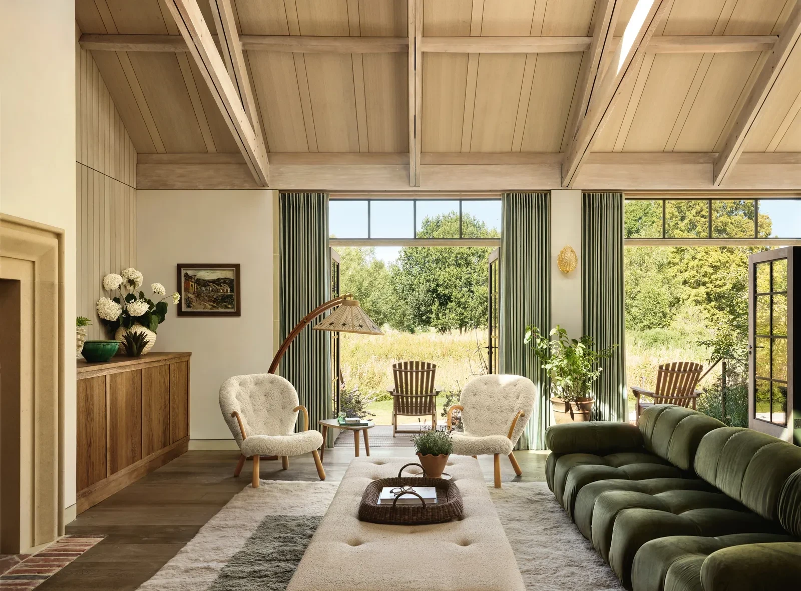 250708-cdunlop-meadow-house-026-production-digital-1.webp