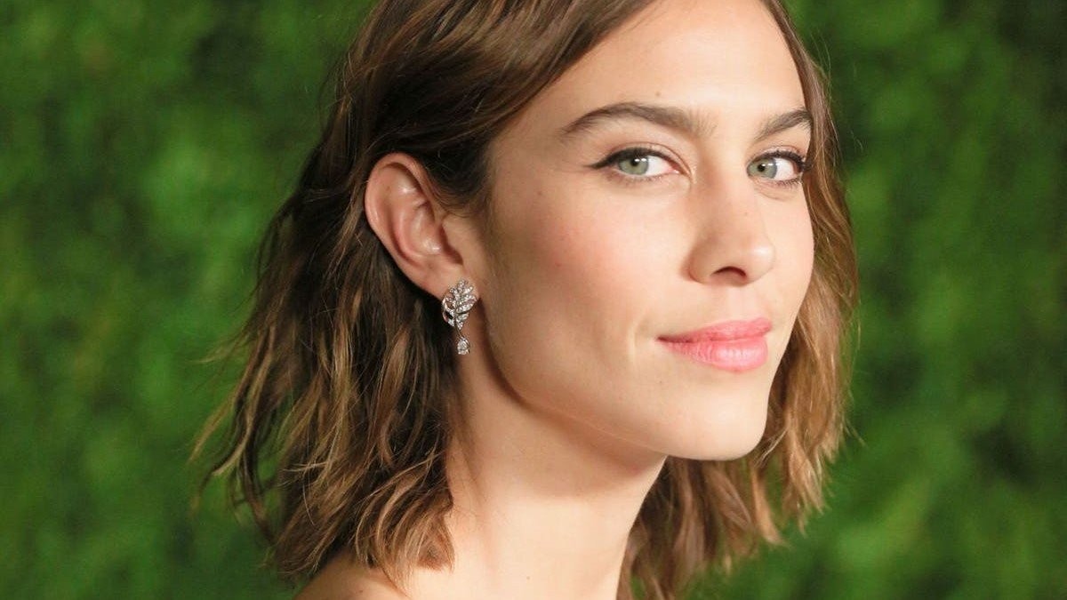 alexa-chung.jpg alexa-chung.jpg