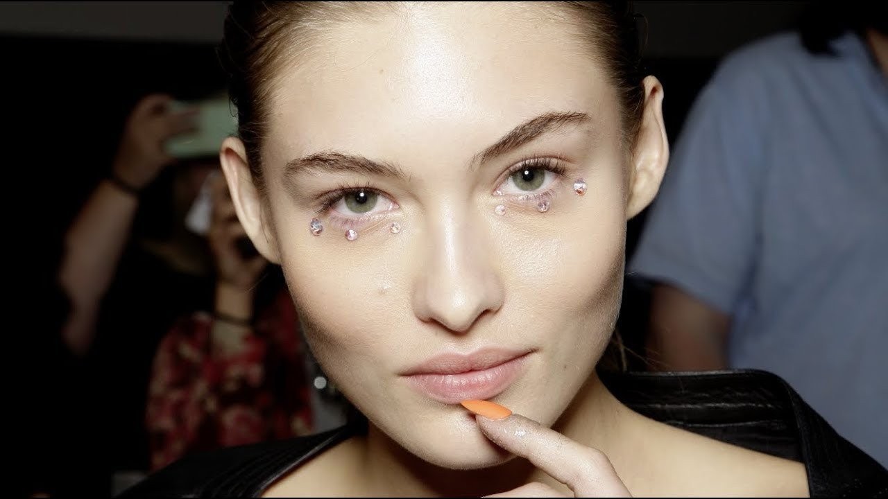 jeremy-scott-ss18-makeup.jpg jeremy-scott-ss18-makeup.jpg