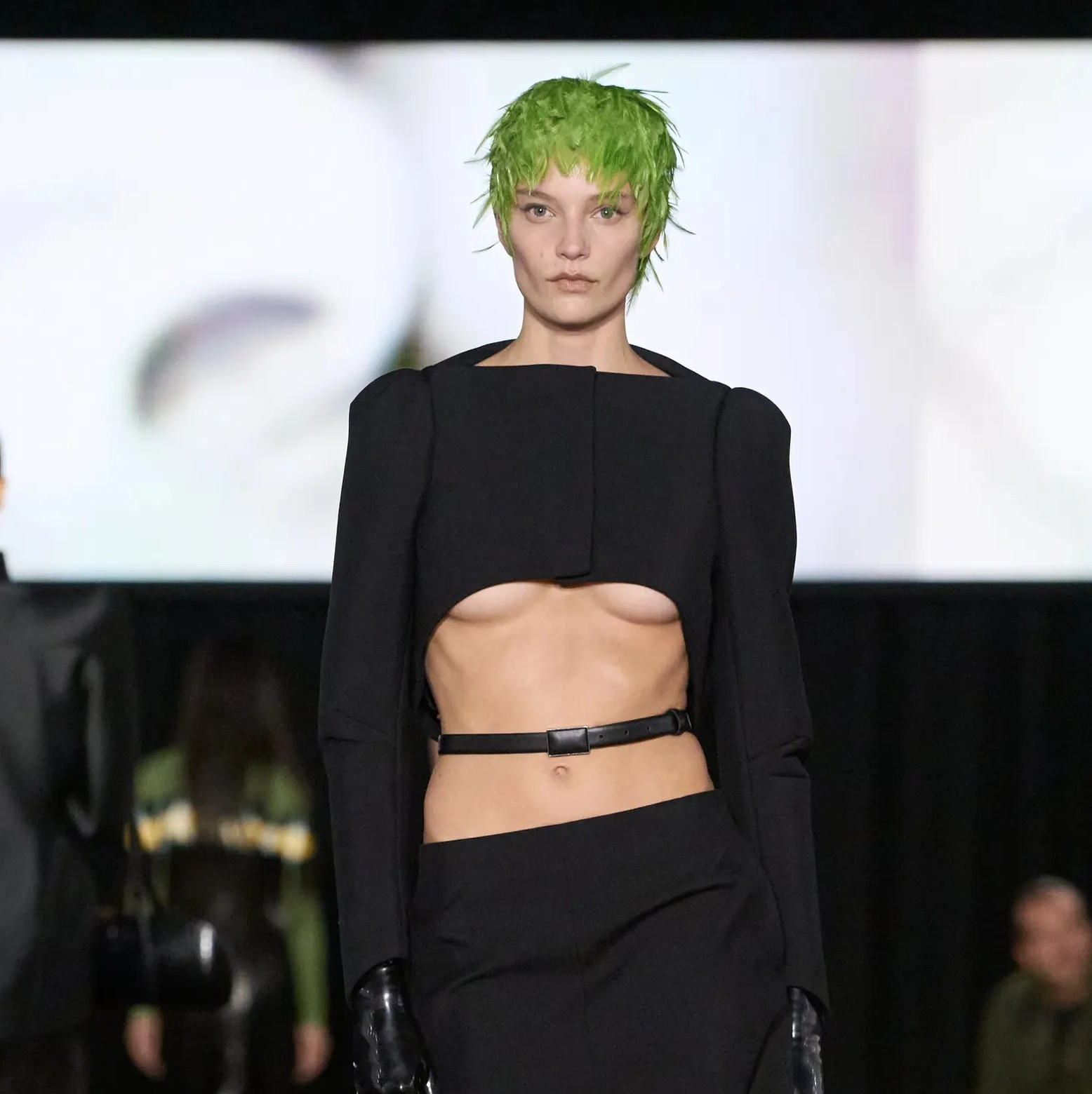 00039-mugler-spring-2027-ready-to-wear-credit-gorunway.jpg