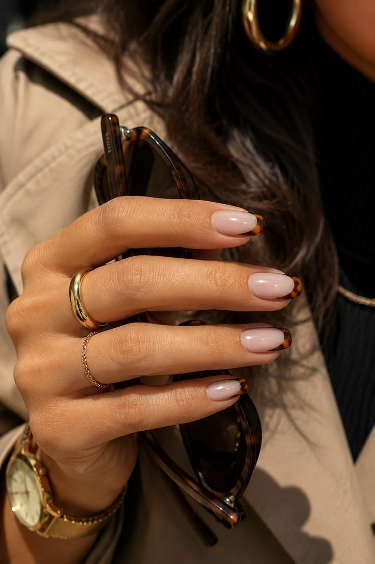 minimal-tortoiseshell-french-nails-for-a-timeless-luxury-look.jpg