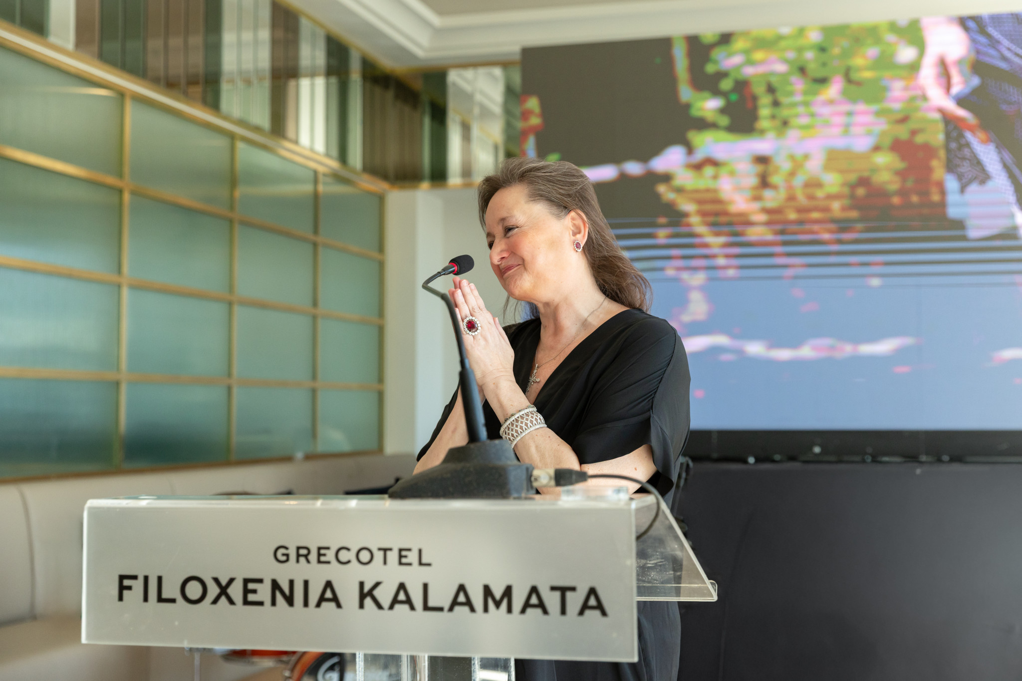 ka-mari-daskalantonake-dieuthunousa-sumboulos-tes-grecotel.JPG