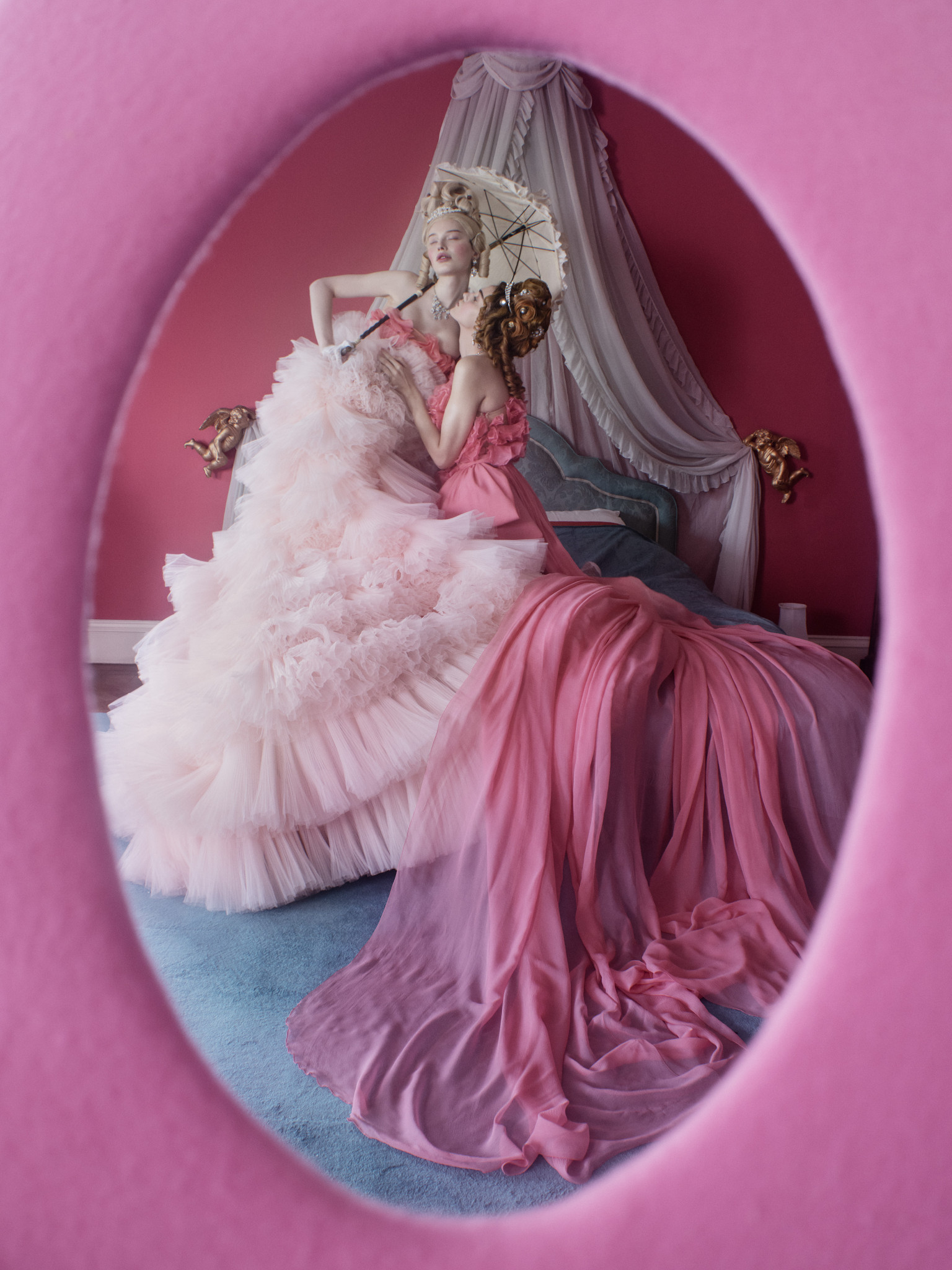 maartje-convens-and-marin-celeste-camfield-place-hertfordshire-2022-by-tim-walker.jpg