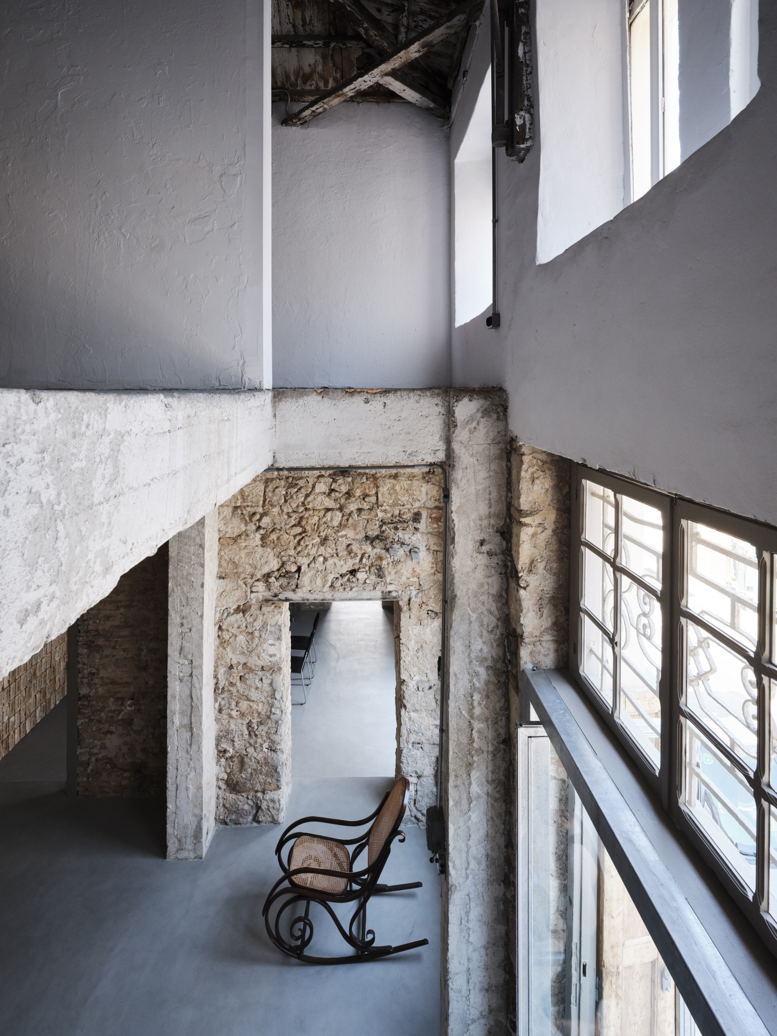 mpnyc-piraeus-office-gallery-photo-credit-yorgos-kaplanidis-31.jpg