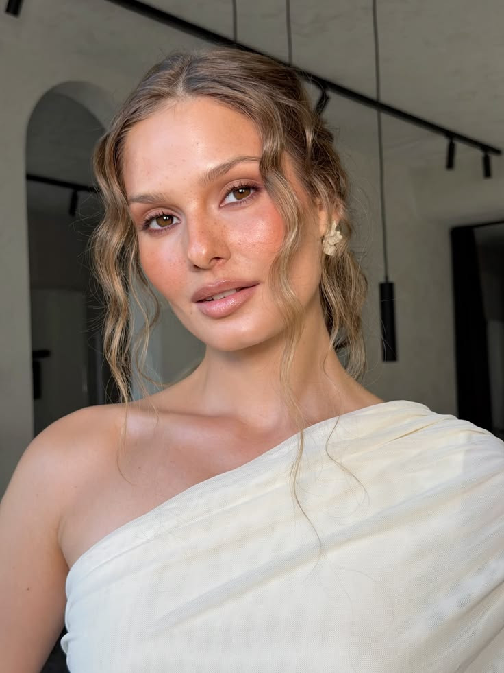 odyssey-makeup-and-hair.jfif