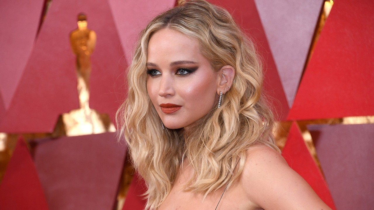 jennifer-lawrence-curly-hair.jpg jennifer-lawrence-curly-hair.jpg