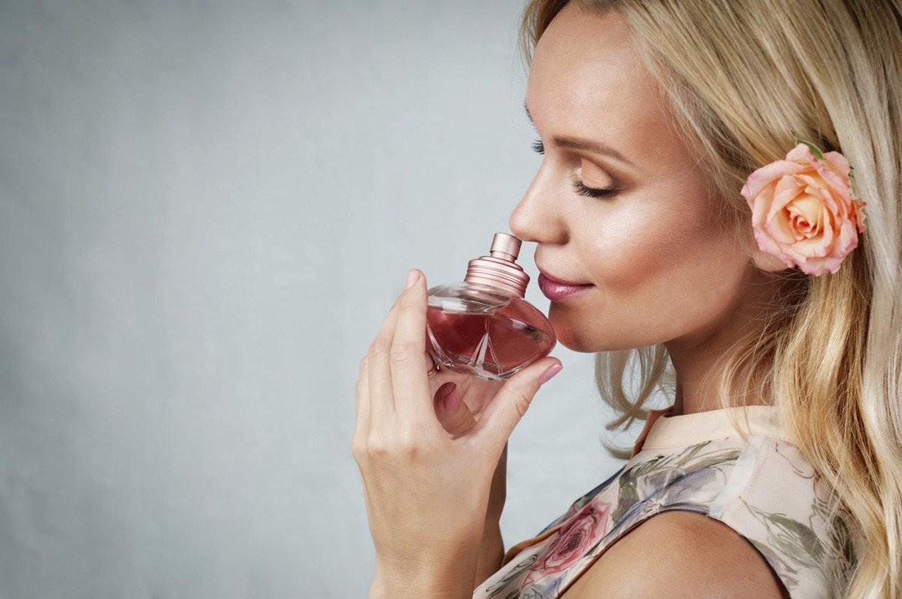 woman-with-perfume.jpg