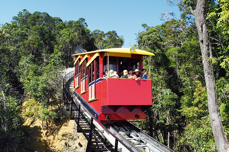 80-ful-ba-na-hills-1.jpg 80-ful-ba-na-hills-1.jpg