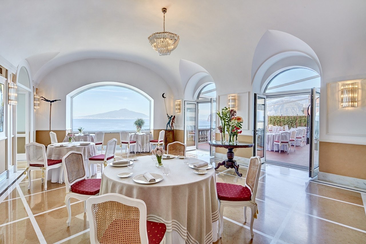 terrazza-bosquet-at-grand-hotel-excelsior-vittoria-sorrento.jpg
