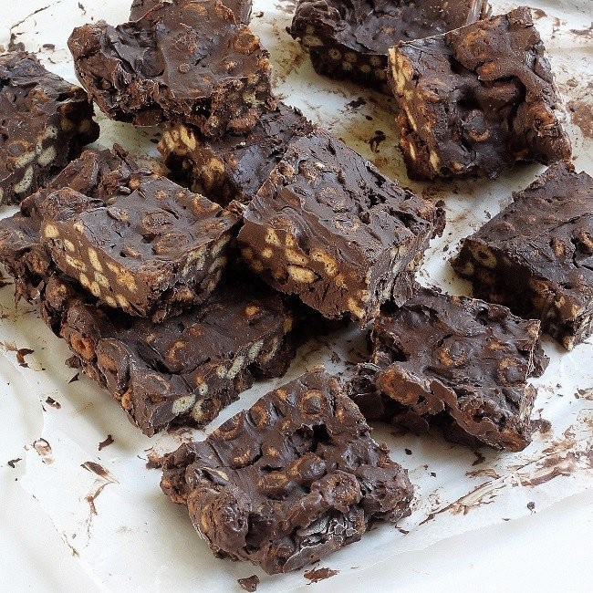 chocolatecerealbars1.jpg