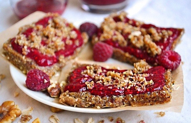 raspberry-chia-bars-rb-1.jpg