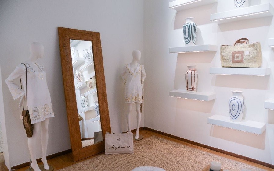 44-GDzGj.jpg 44-GDzGj.jpg