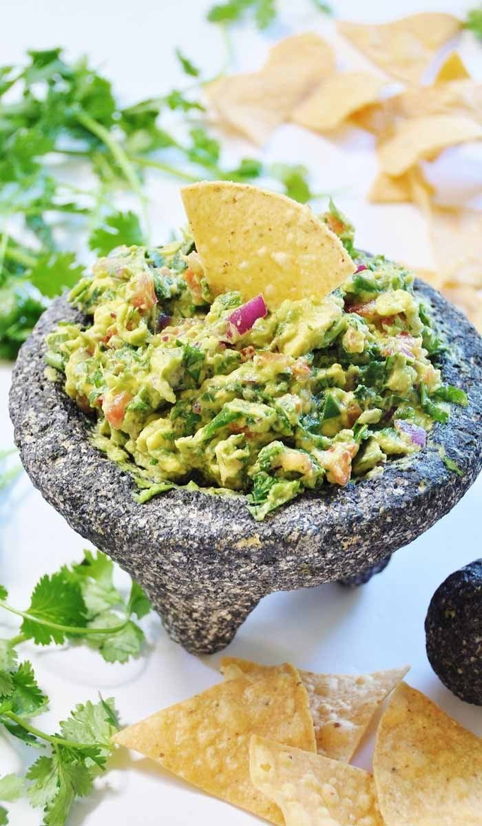 molcajete-guacamole-8.jpg
