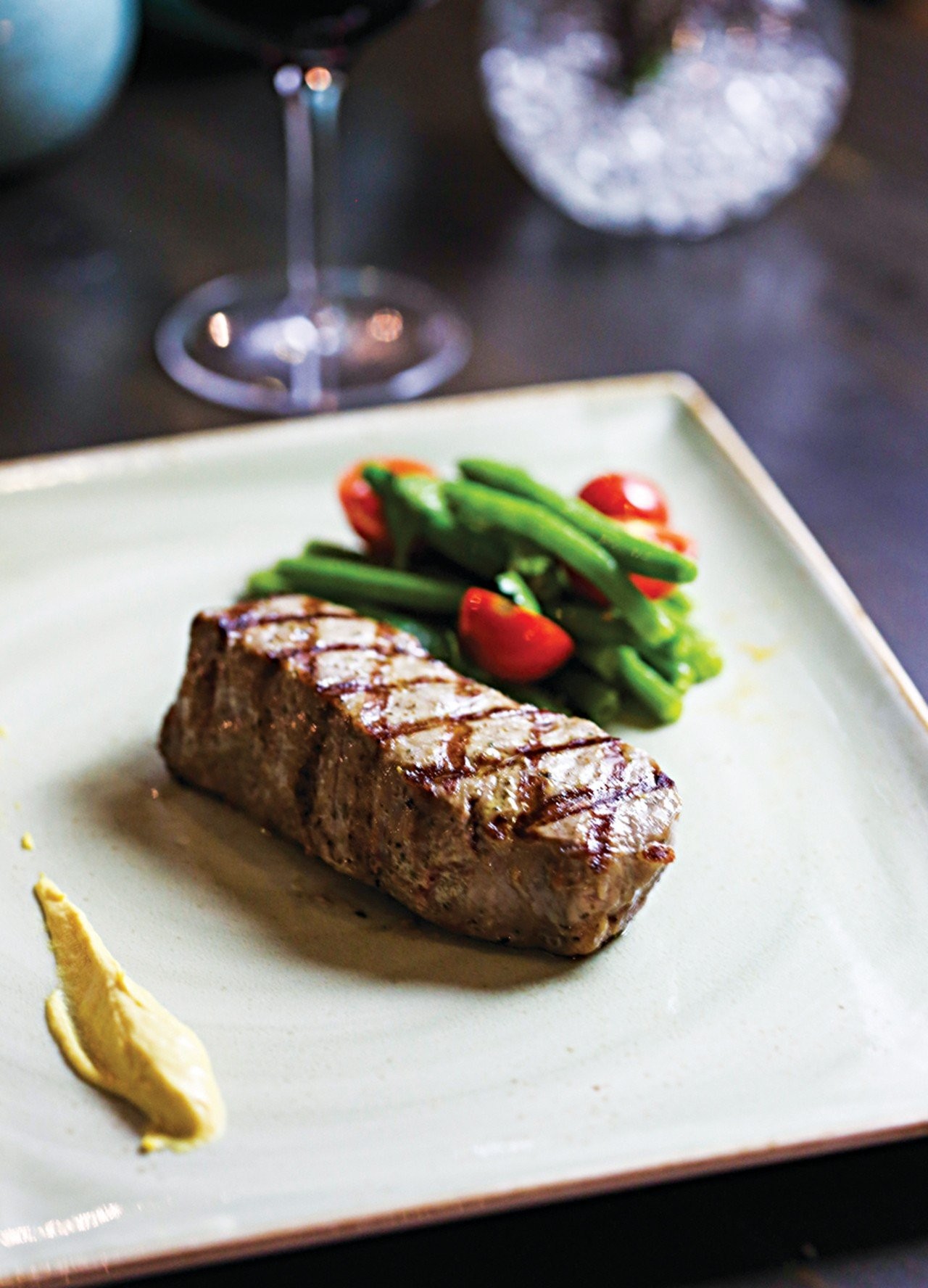 striploin-fasolakia.jpg striploin-fasolakia.jpg