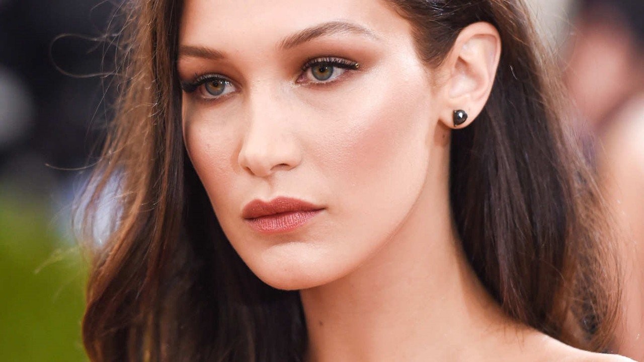 bella-hadid-fLYqd.jpg