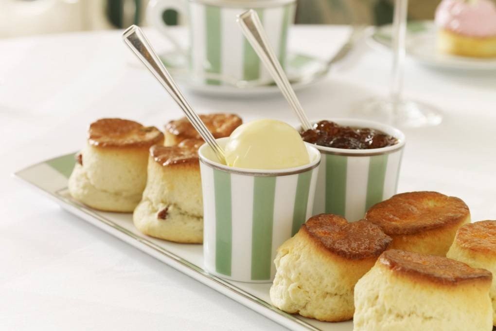claridges-afternoon-tea-vogue-8apr16-pr-b.jpg