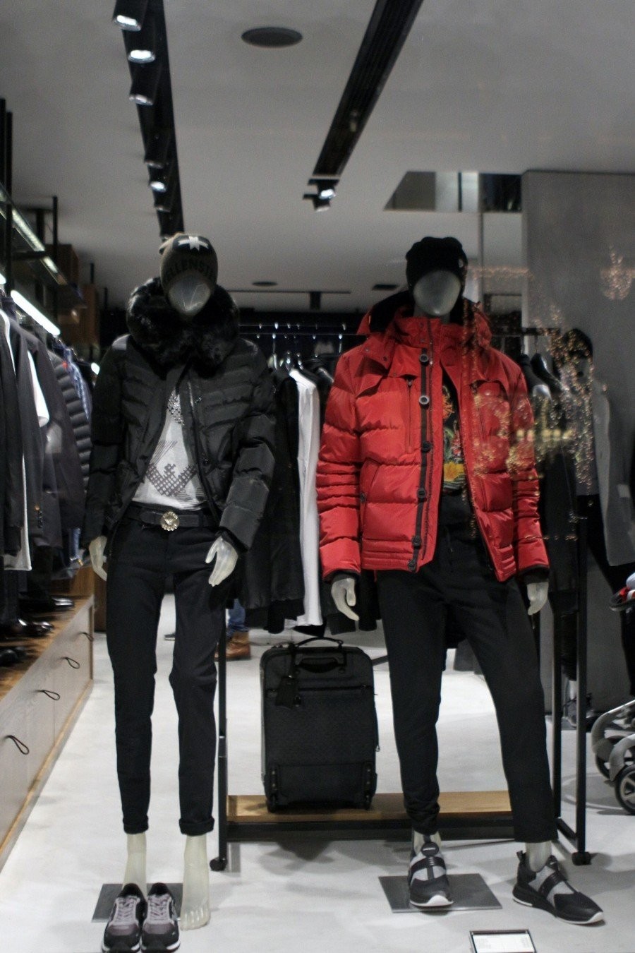 301-rodanos-store.jpg 301-rodanos-store.jpg