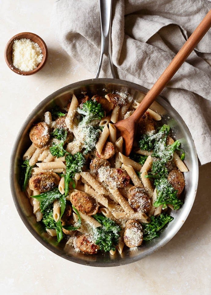 dsc4863-fork-knife-swoon-whole-wheat-pasta-with-broccoli-and-chicken-sausage.jpg