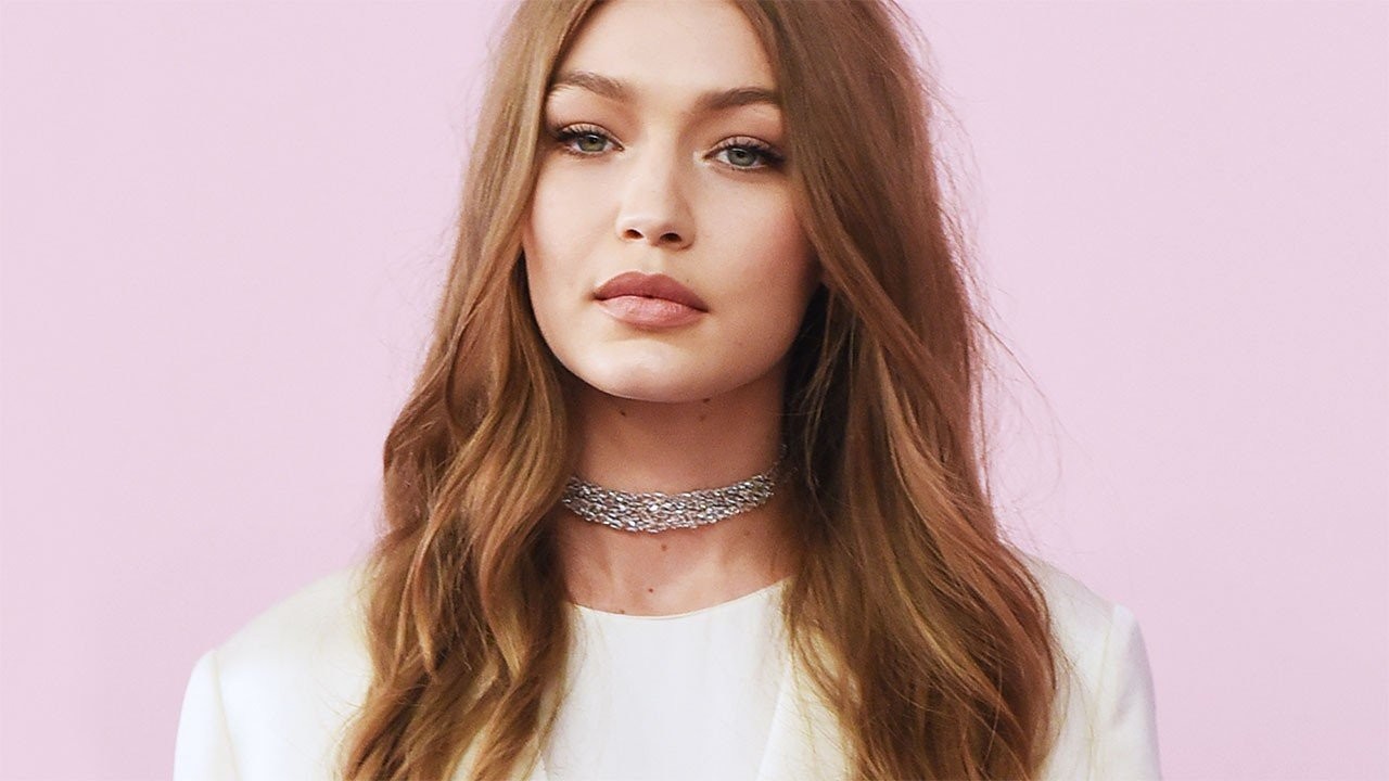 gigi-hadid-9SL58.jpg gigi-hadid-9SL58.jpg