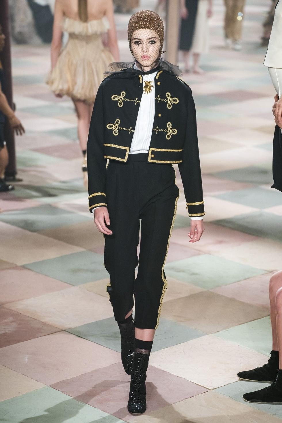 dior-hc-rs19-0319-1548165638.jpg dior-hc-rs19-0319-1548165638.jpg