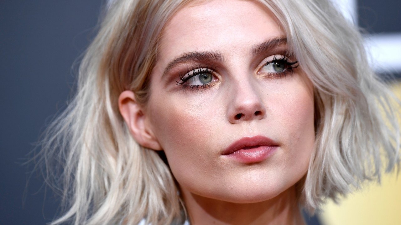 lucy-boynton-golden-globes.jpg