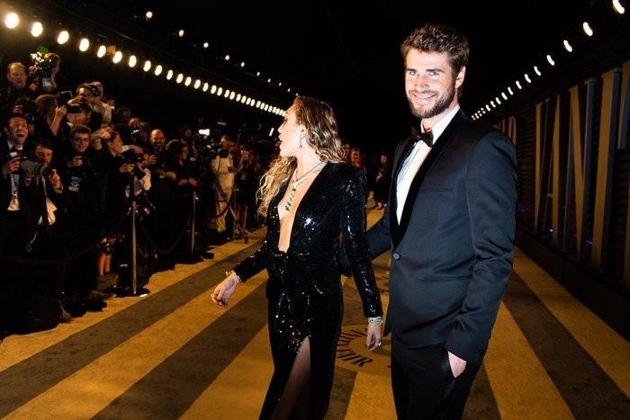miley-cyrus-and-liam-hemsworth.jpg miley-cyrus-and-liam-hemsworth.jpg
