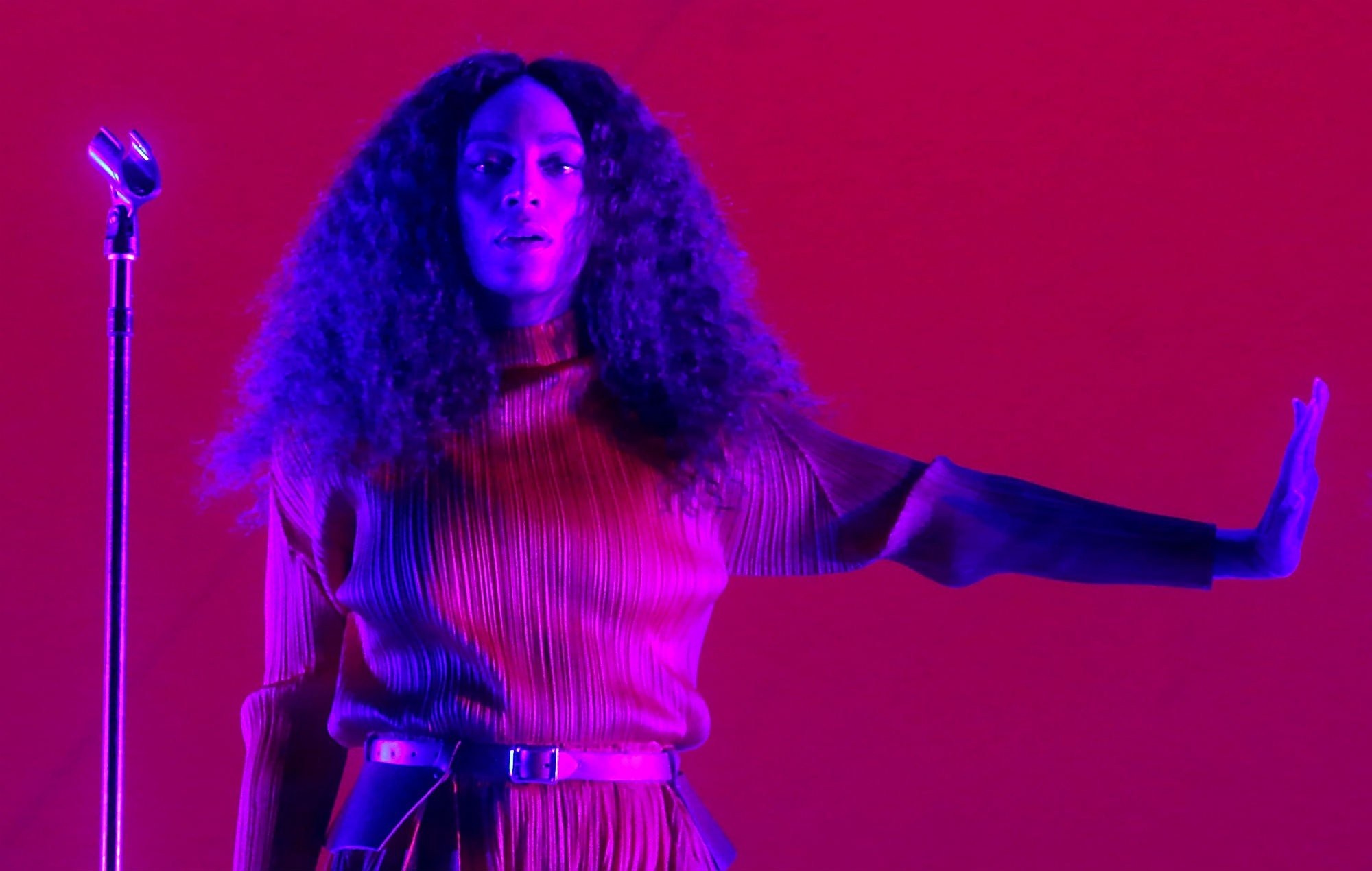 solange-heTNZ.jpg