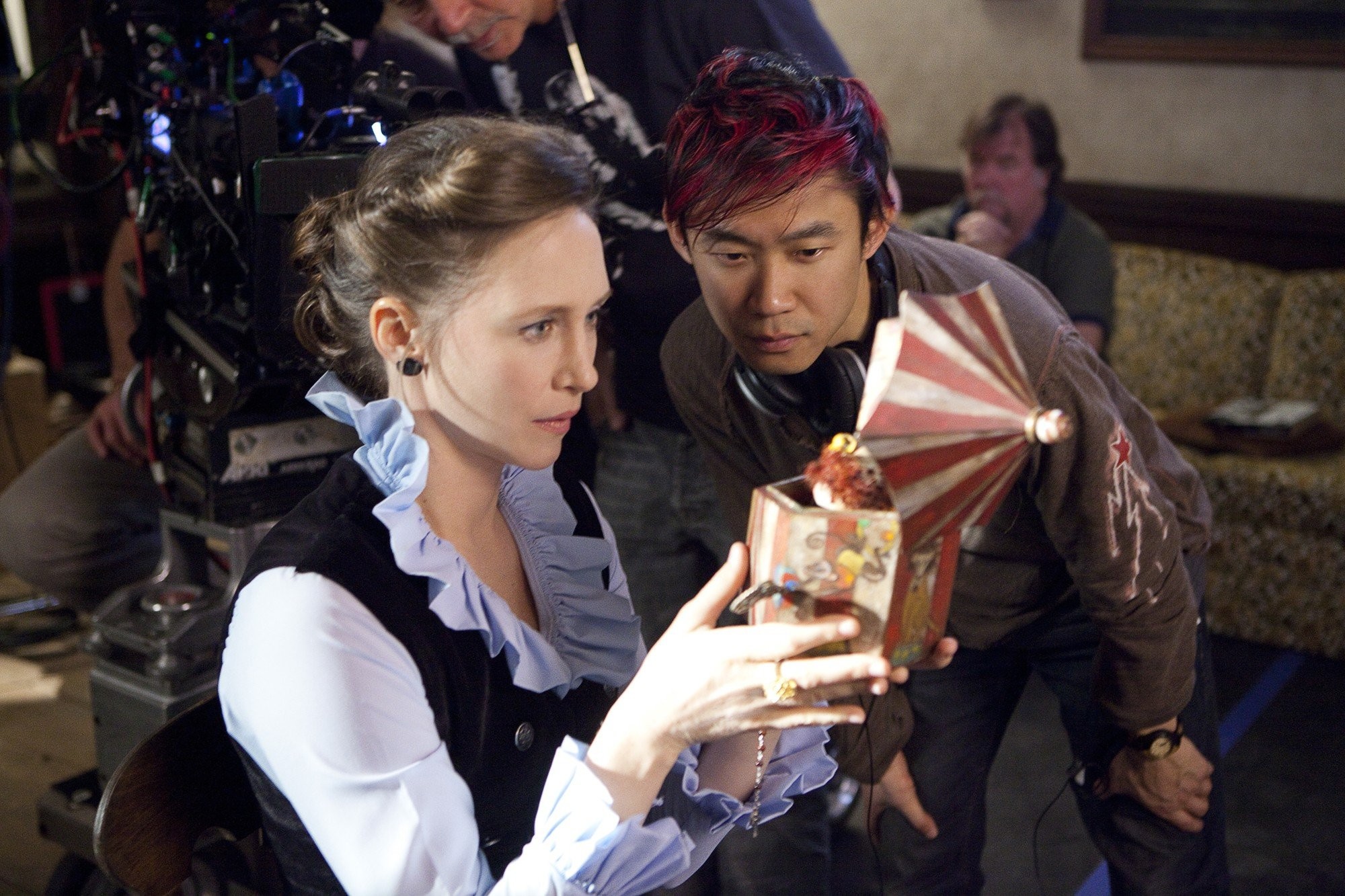 the-conjuring-james-wan-vera-farmiga.jpg