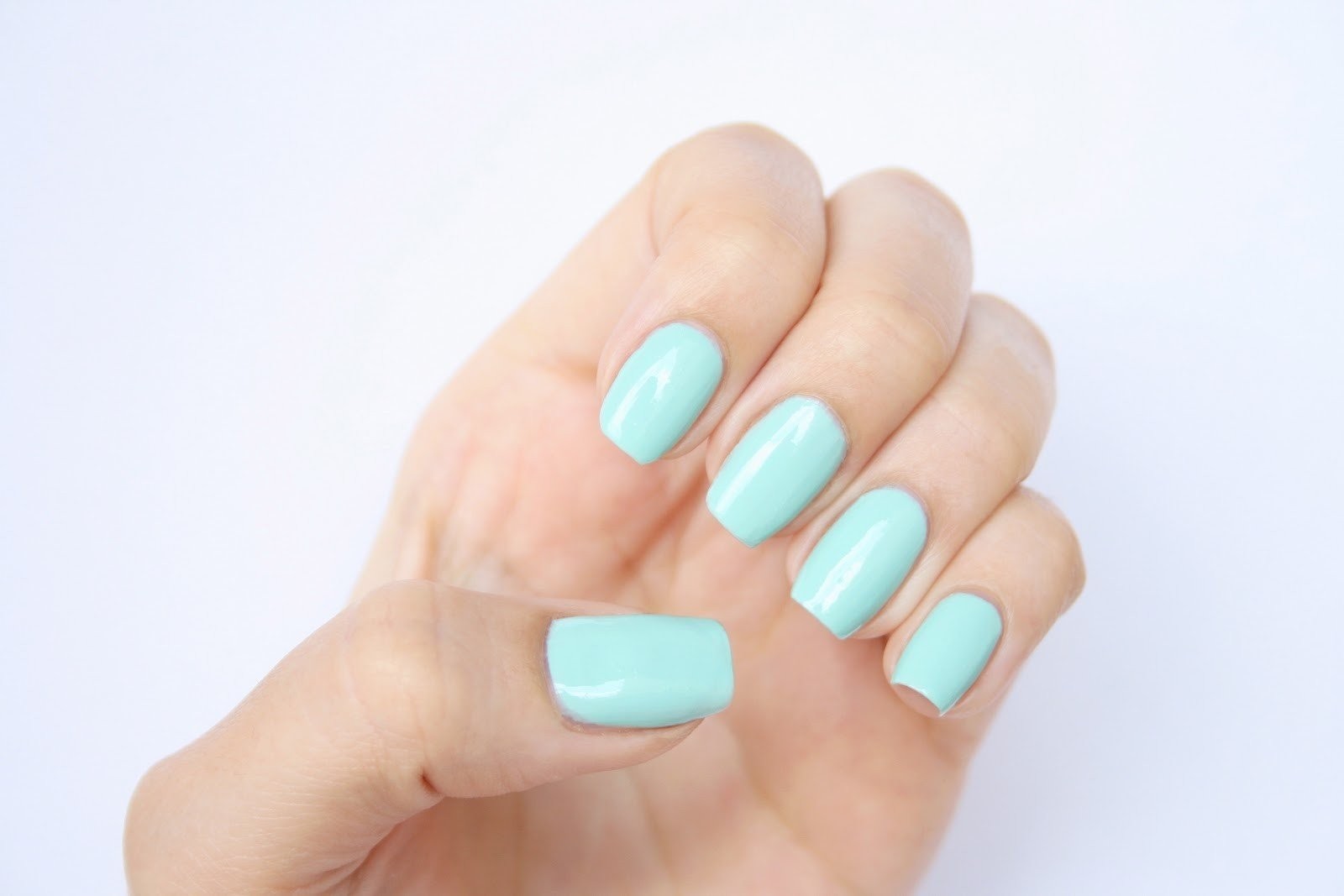 essie-mint-candy-apple-swatch.jpg