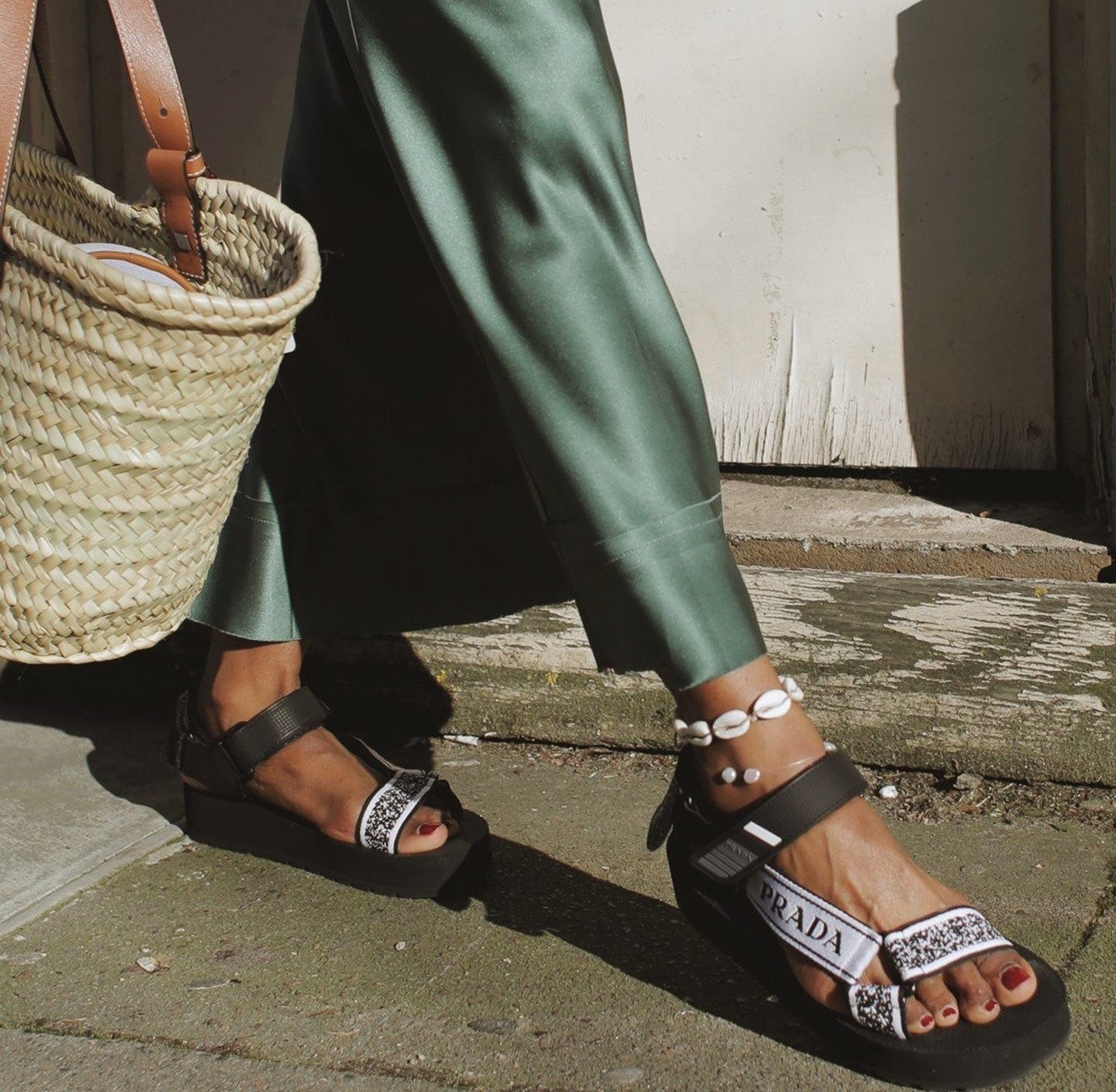 sandals-trends-2019-5.jpg