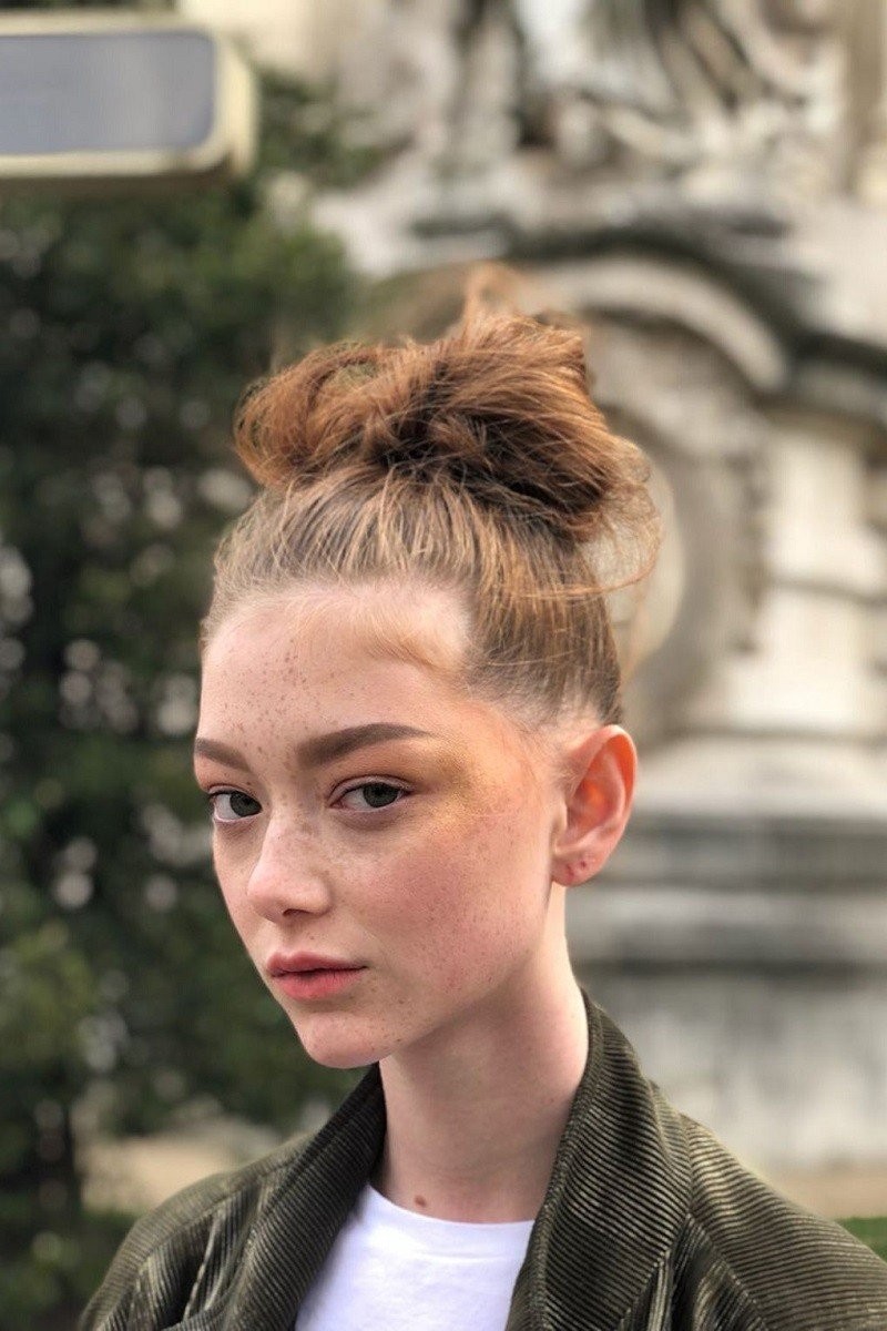 messy-bun.jpg