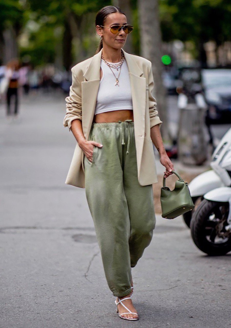 how-to-wear-loose-pants-11.jpg