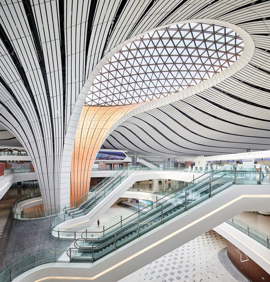 zaha-hadid-architects-beijing-daxing-international-airport-architonic-13-zha-beijing-daxing-int-airport-hufton-crow-06-arcit18.jpg
