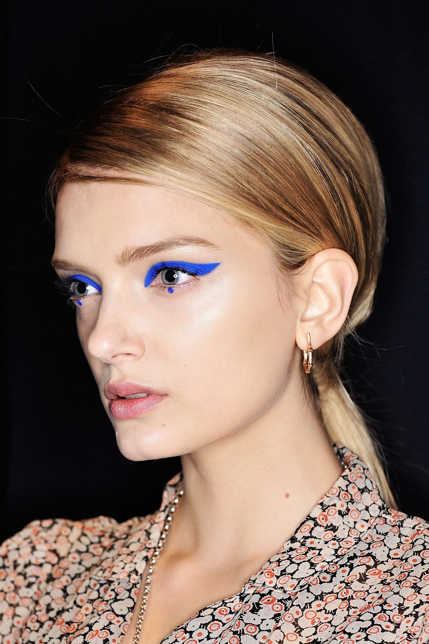 blue-eyeliner.jpg