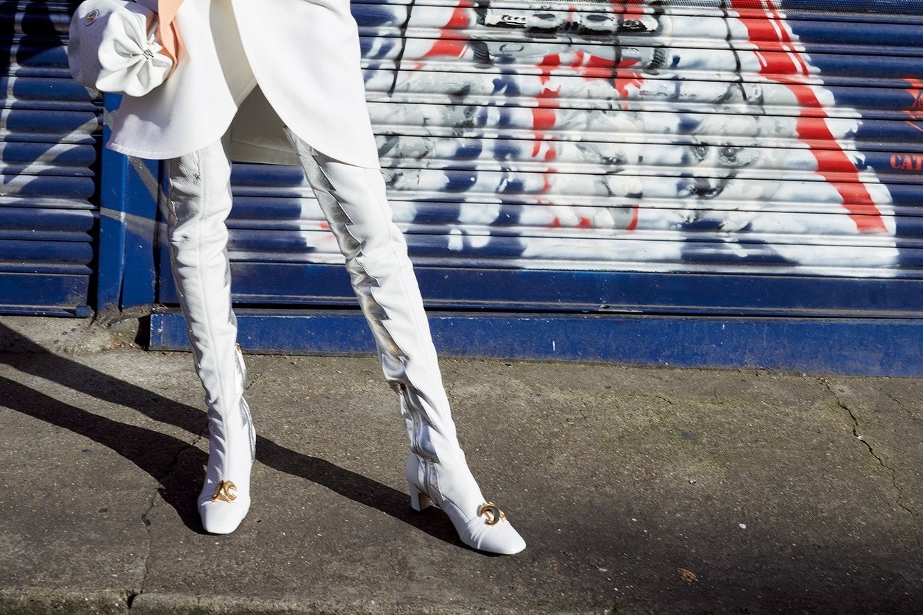 white-boots-2.jpg