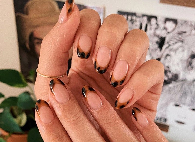 tortoiseshell-nails.jpg
