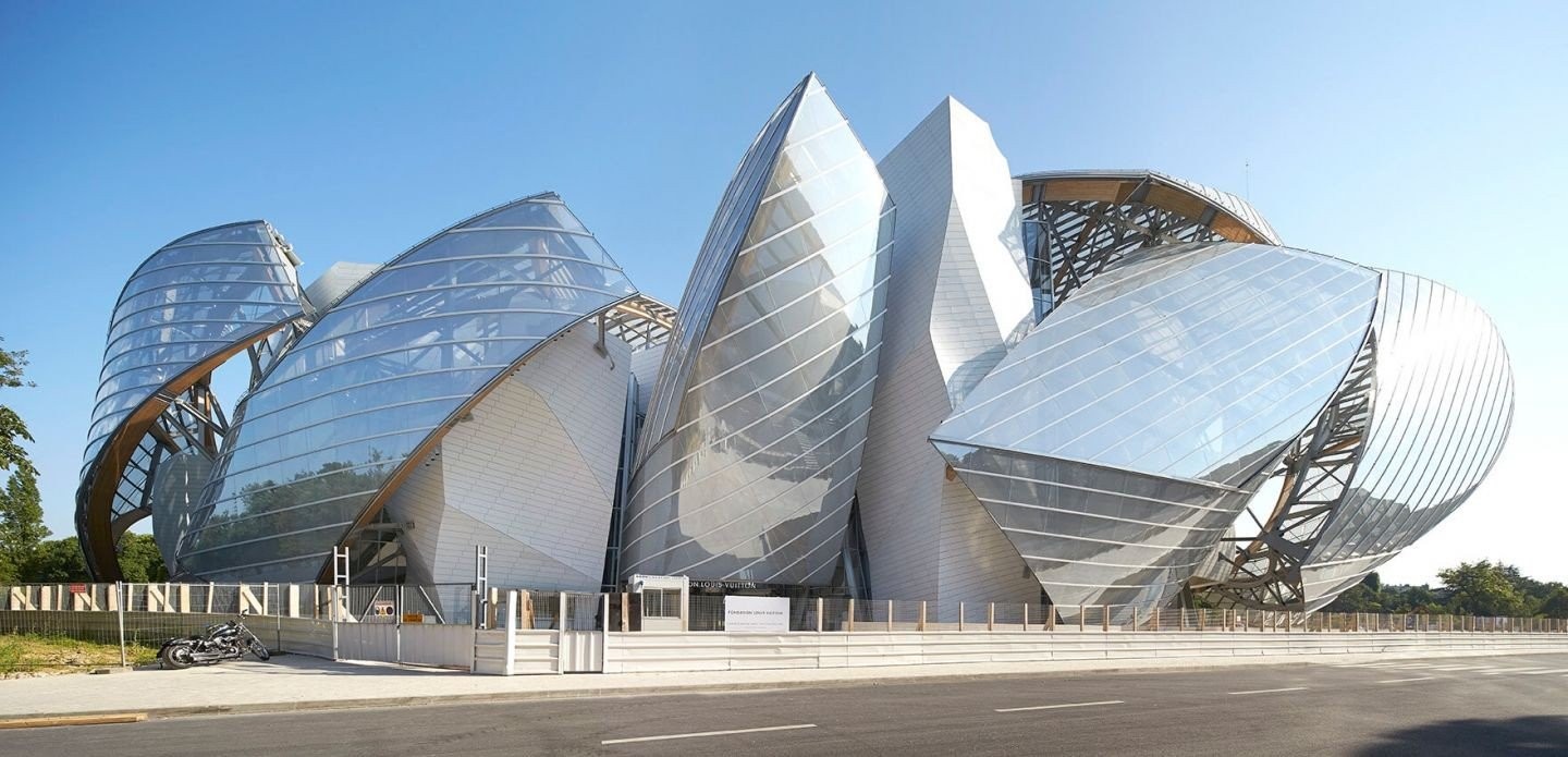 frank-gehry-lvmh-paris-huftonvcrow-jpg.jpg