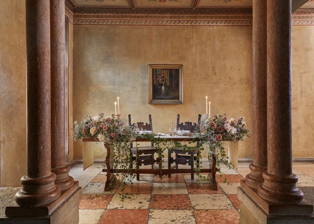 casa-giulietta-dining-room.jpg