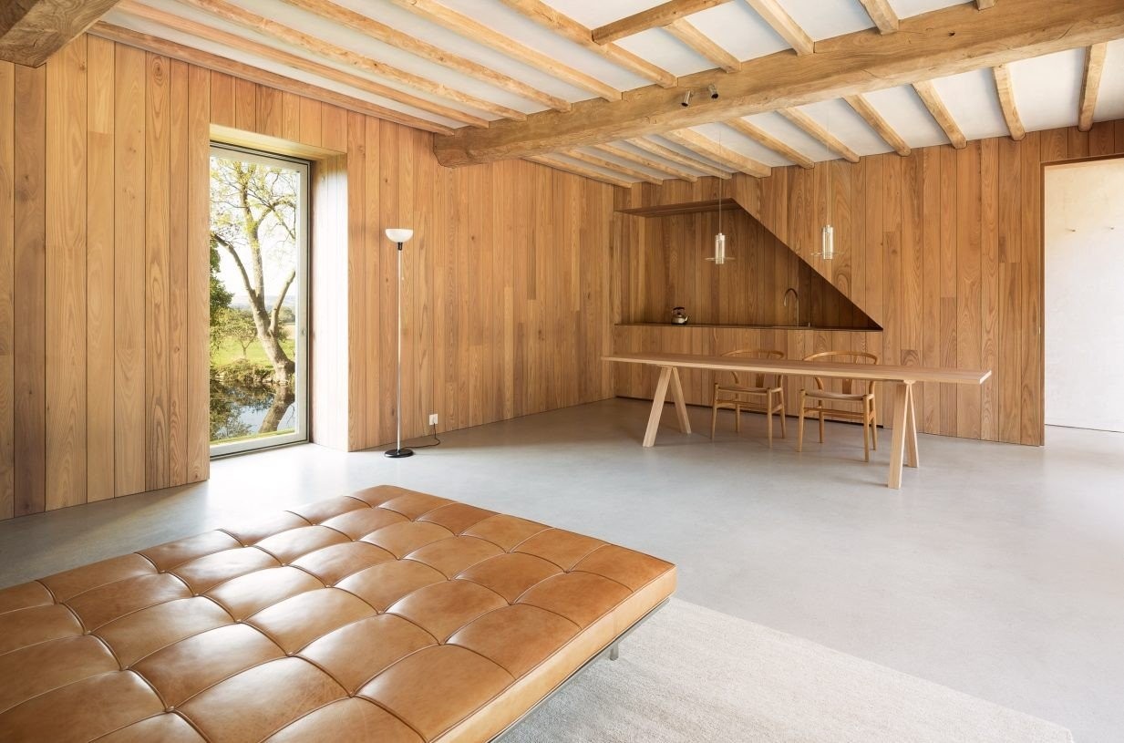 home-farm-john-pawson-architecture-adaptive-reuse-dezeen-2364-col-7-1233x815.jpg