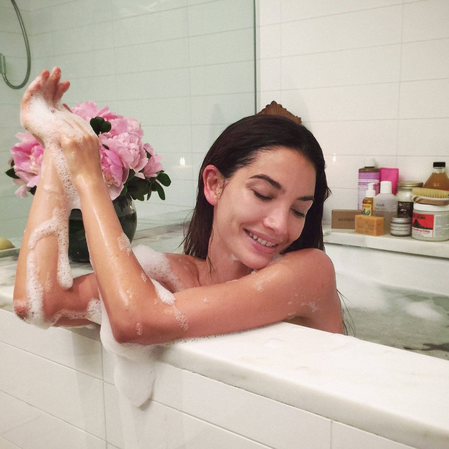 bath-lily-aldridge.jpg