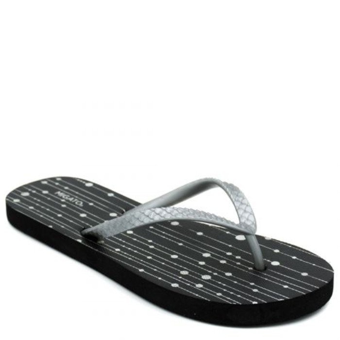 flip-flops-5-1.jpg
