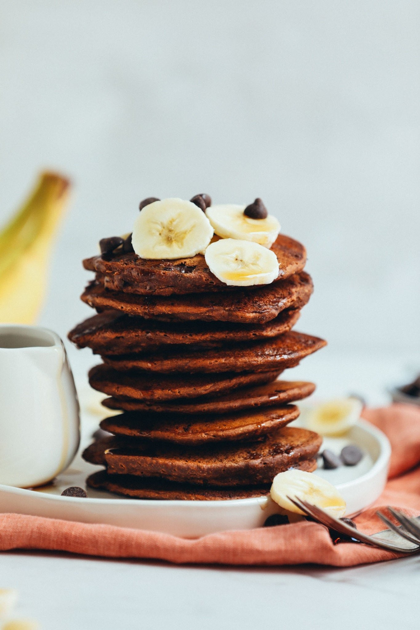 amazing-chocolate-chocolate-chip-pancakes-20-minutes-naturally-sweetened-so-fluffy-vegan-glutenfree-breakfast-chocolate-pancakes-recipe-5.jpg