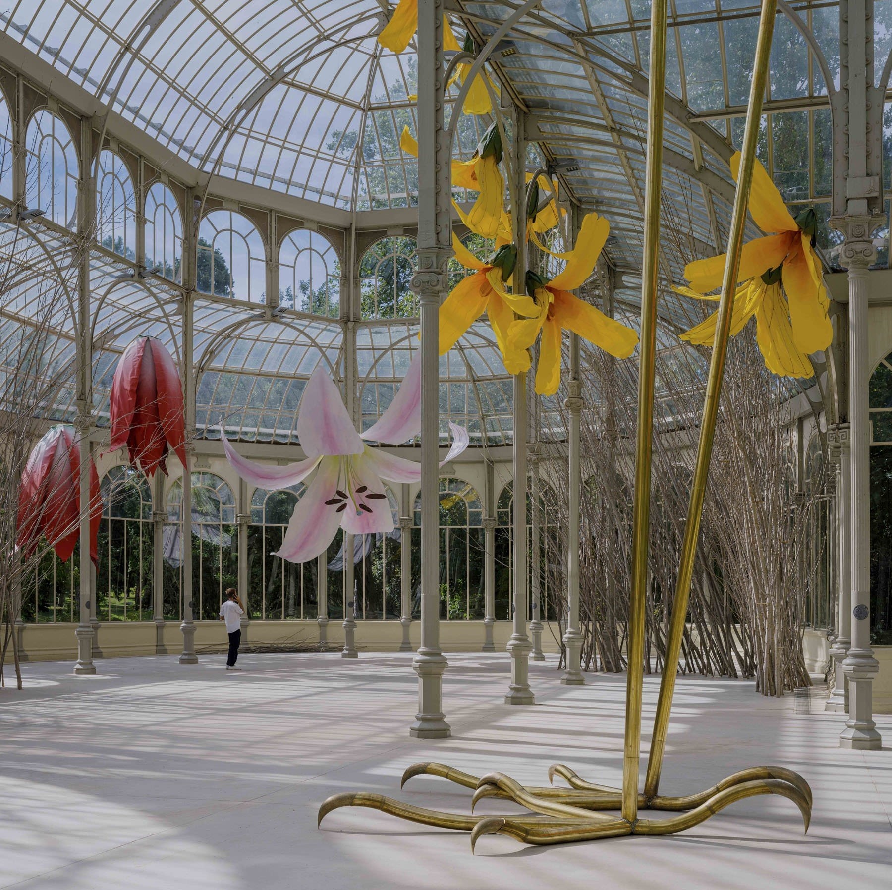 petrit-halilaj-museo-nacional-centro-de-arte-reina-sofia-palacio-de-cristal-installation-art-yellowtrace-03.jpg