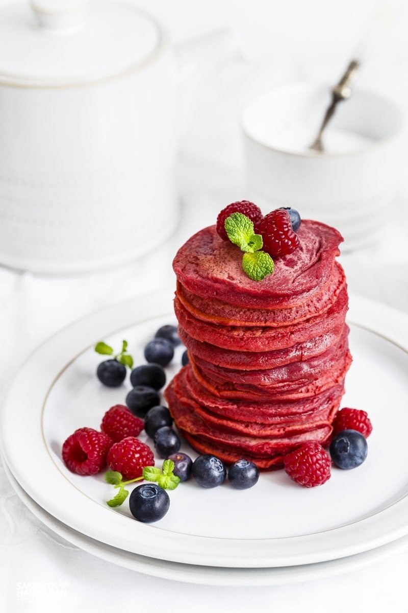 red-velvet-pancake-1-of-1-2-min.jpg