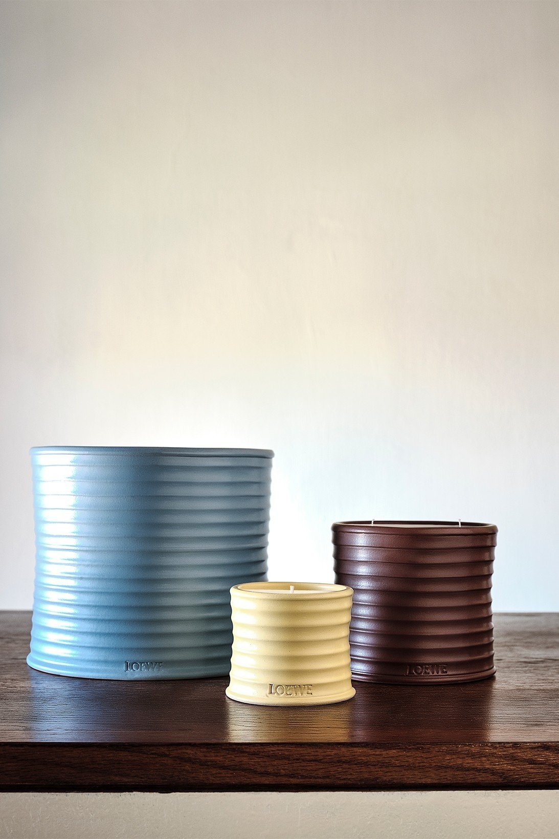https-hypebeastcom-wp-content-blogsdir-6-files-2020-09-loewe-home-scents-collection-ceramic-candles-candlesticks-diffusers-price-where-to-buy-7.jpg