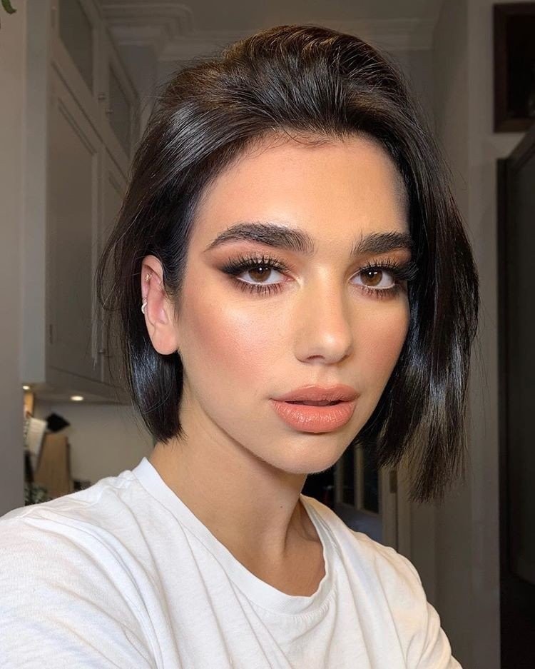 dualipa-130f46b9723f4c06a2d2caeaadb3ffaa.jpg