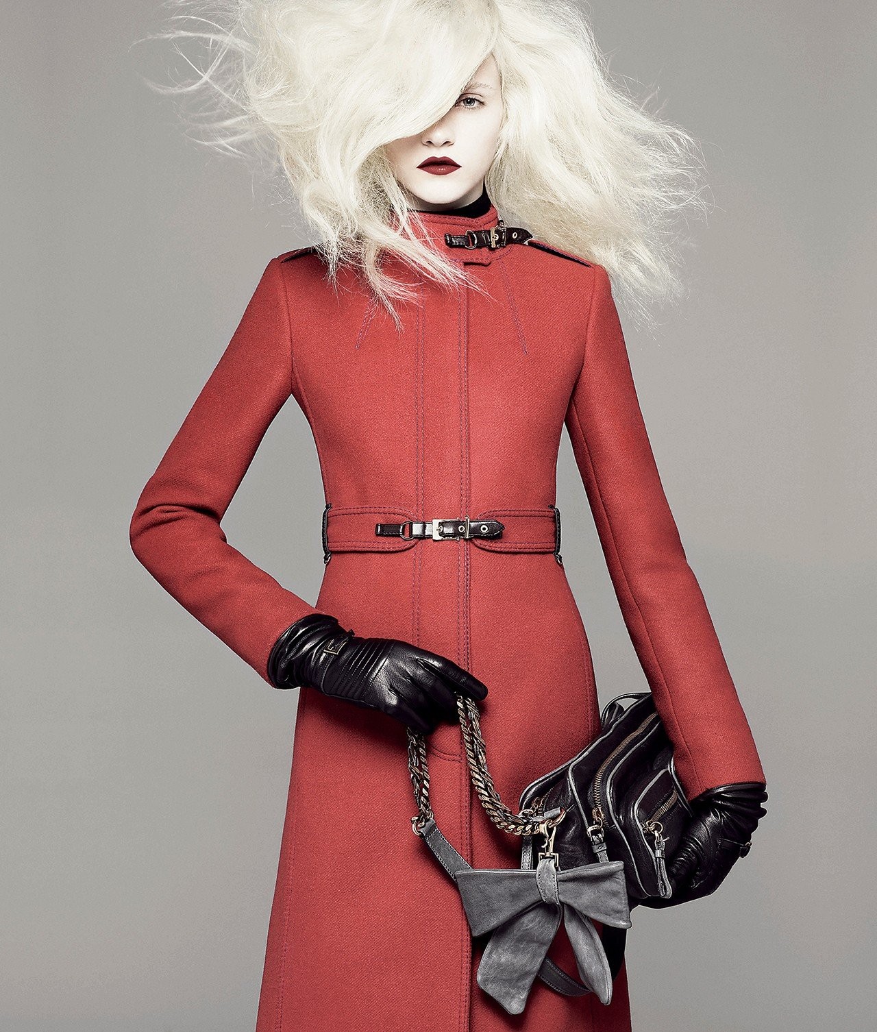 david-sims-for-sportmax-fw-2010-2011-model-ginta-lapina.jpg