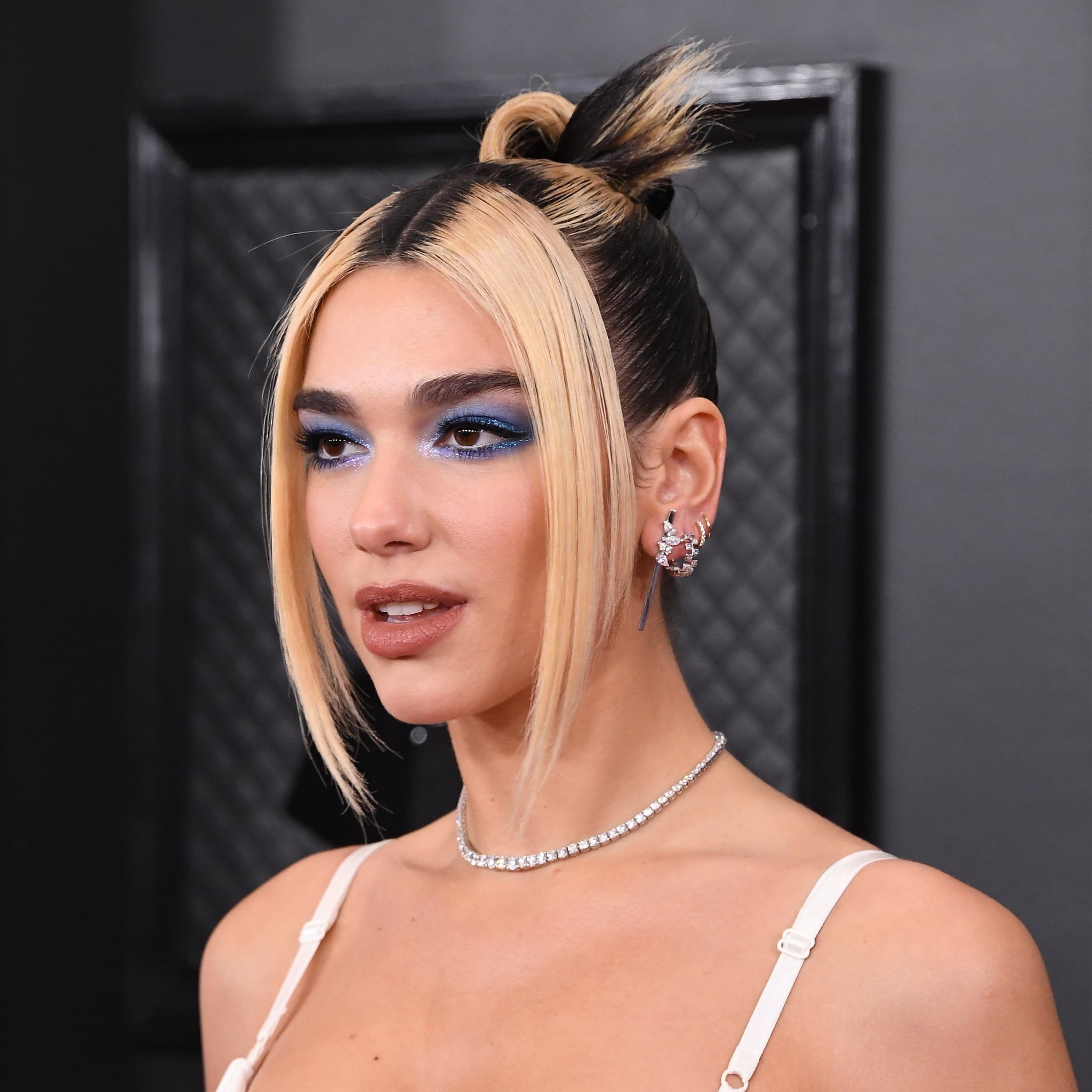 dua-lipa-hairstyle-grammys-2020.jpg